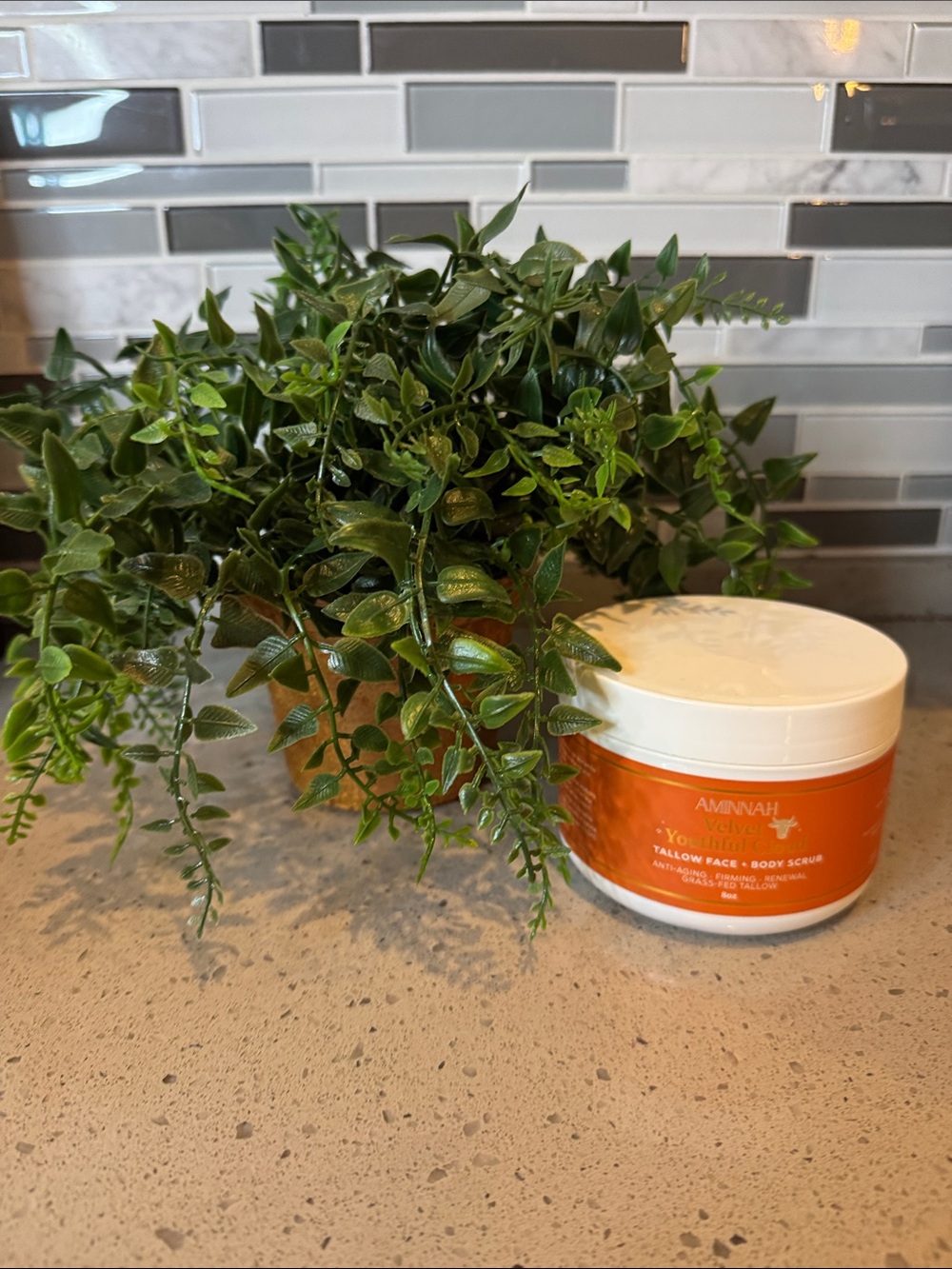 AMINNAH - Velvet Youthful Cloud Tallow Face & Body Scrub